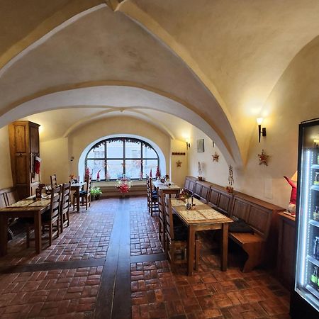 Hotel Opat Kutná Hora Екстериор снимка