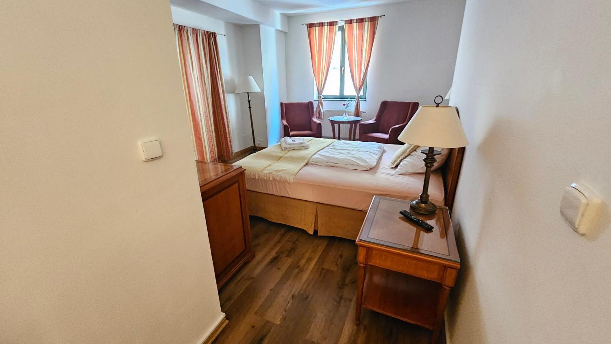 Hotel Opat Kutná Hora Екстериор снимка