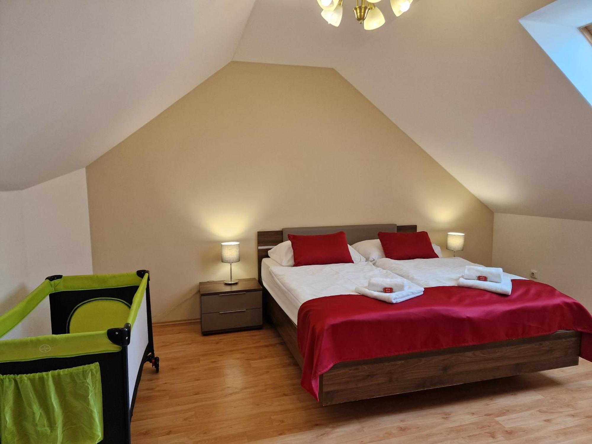 Hotel Opat Kutná Hora Екстериор снимка