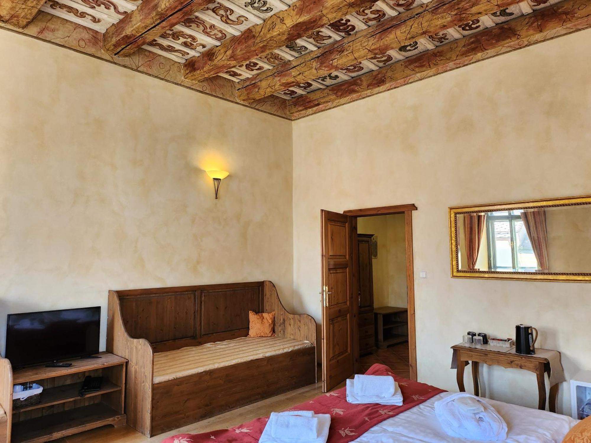 Hotel Opat Kutná Hora Екстериор снимка