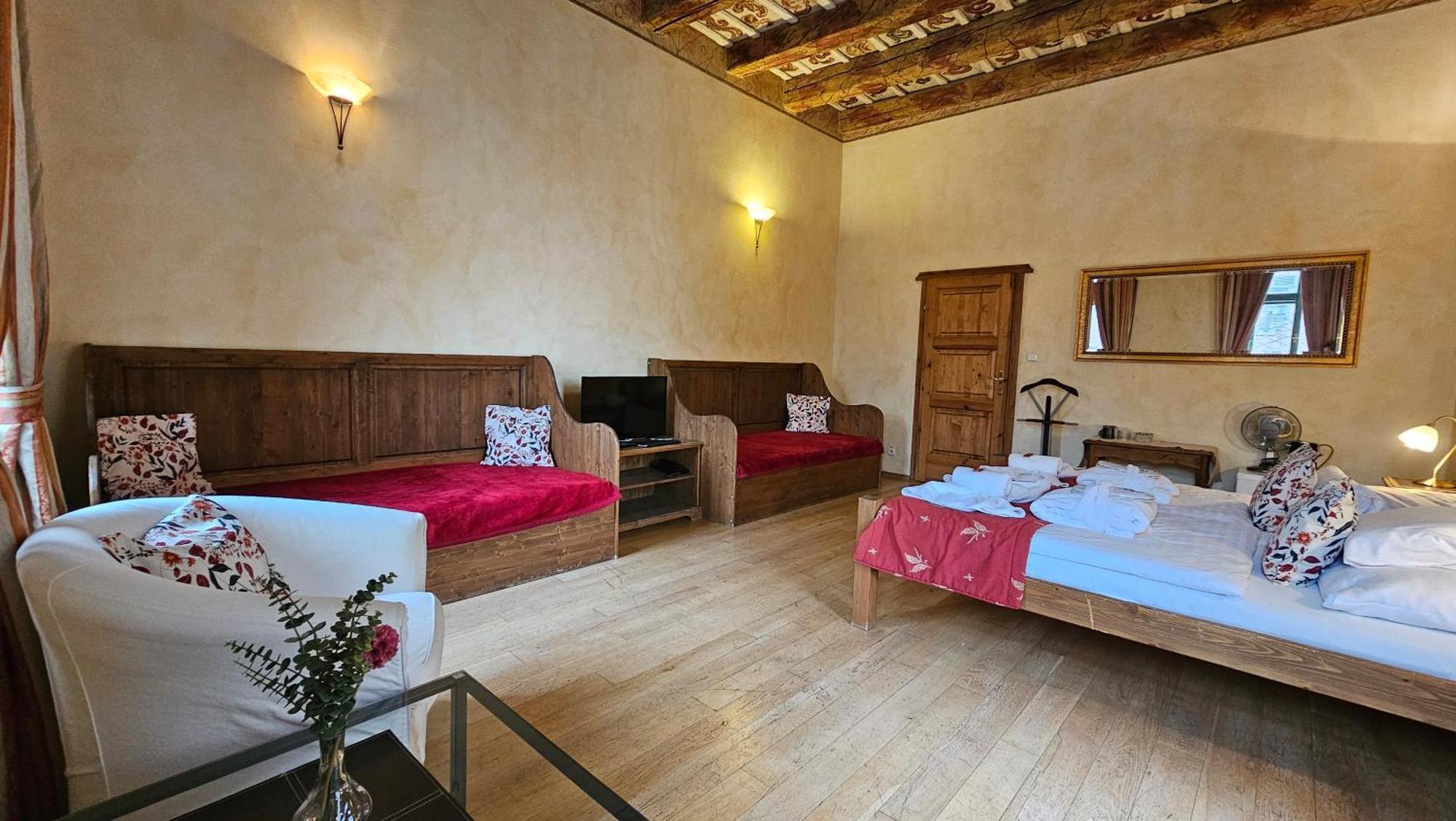Hotel Opat Kutná Hora Екстериор снимка
